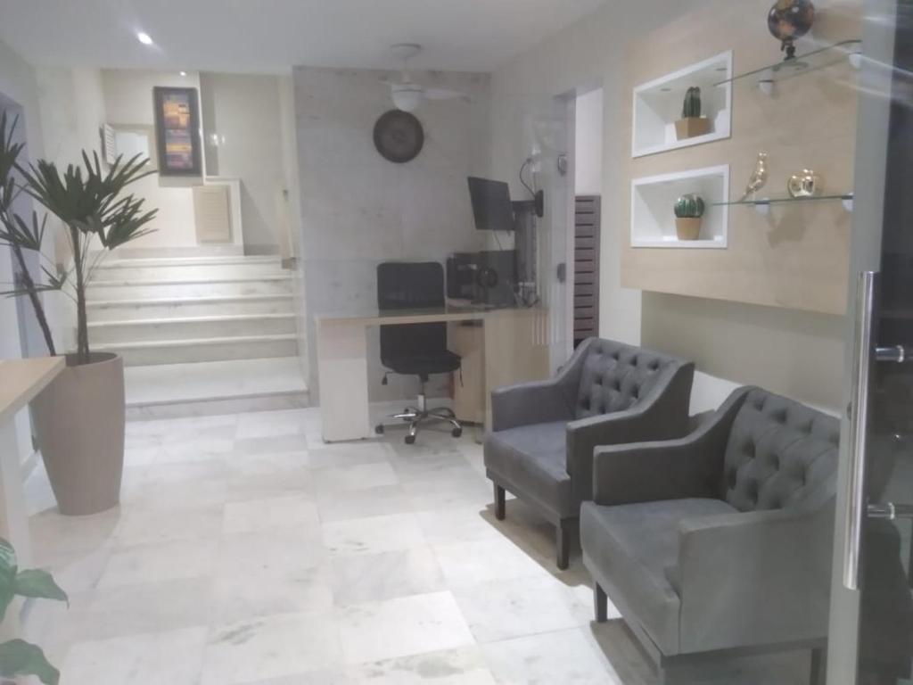 Top Copacabana Apartments room 2